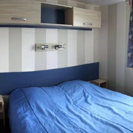 Mobil-home Spacieux Avec Terrasse Pour 6 Personnes - Api-1-52-386 Camping *
