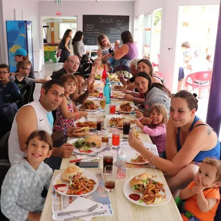 Mobil-home Avec Terrasse Pour 6 Personnes - Api-1-52-386 * Brétignolles-sur-Mer