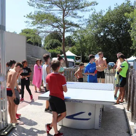 Mobil-home Avec Terrasse Pour 6 Personnes - Api-1-52-386 *