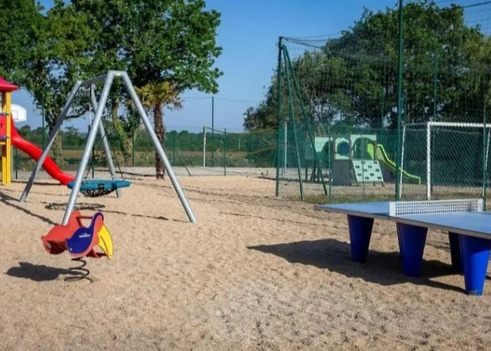 Campsite Mobil-home Avec Terrasse Pour 6 Personnes - Api-1-52-386 Bretignolles-sur-Mer